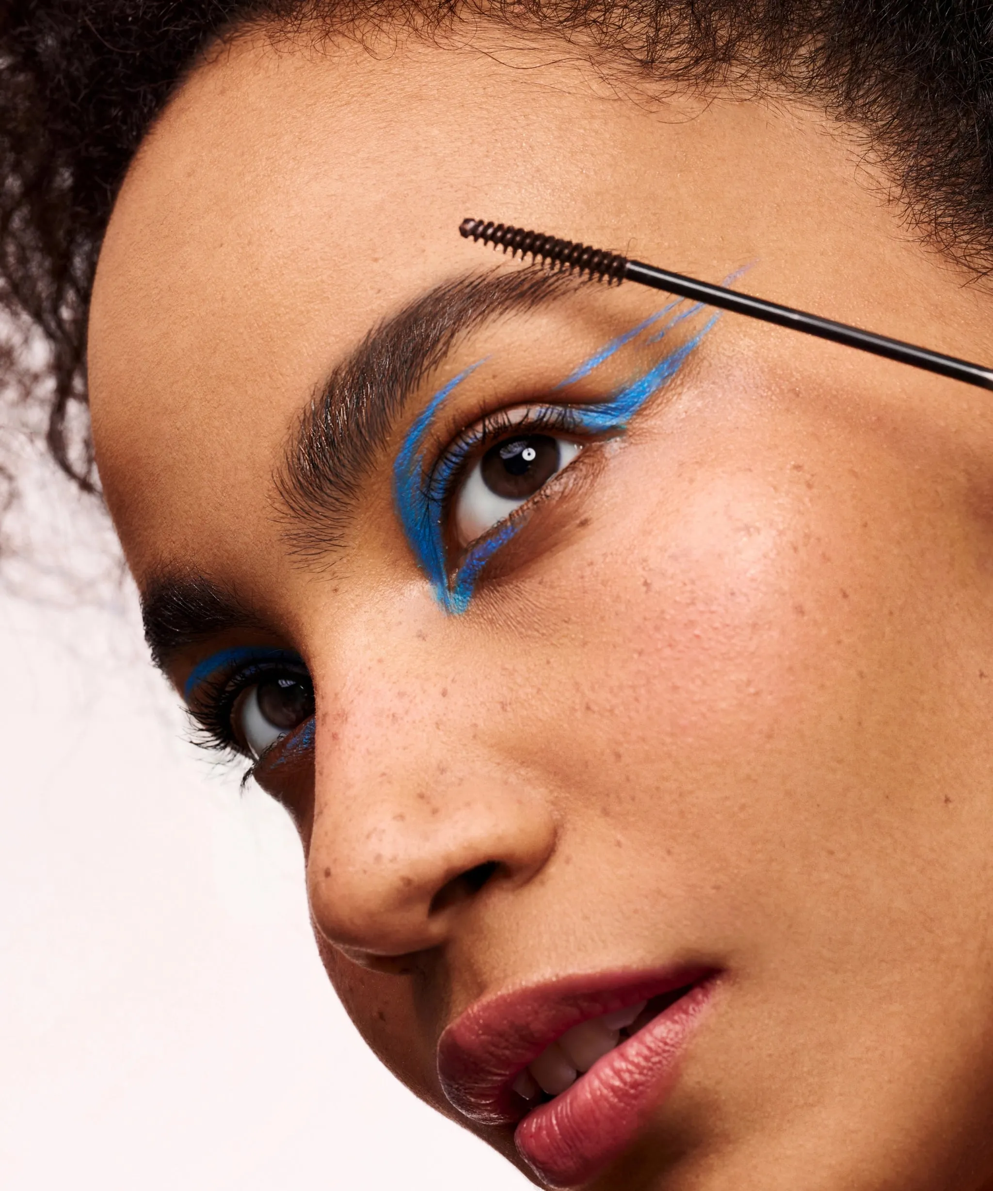 The Myth of  Utopia Tinted Brow Highlighter